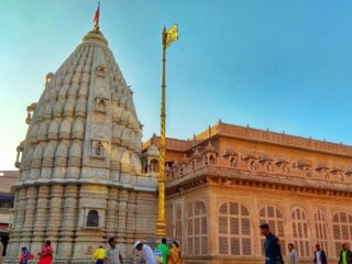 e536074d498810c349bd6bd5000a9cf3